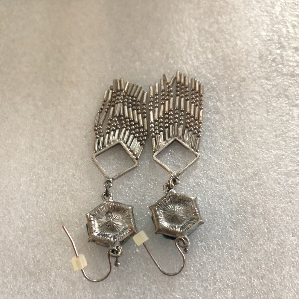 Earrings - Picture 4 of 7